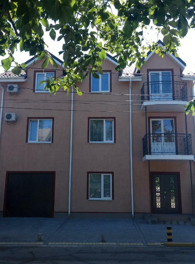 Apartament on Komarova Kropyvnytskyi Bagian luar foto